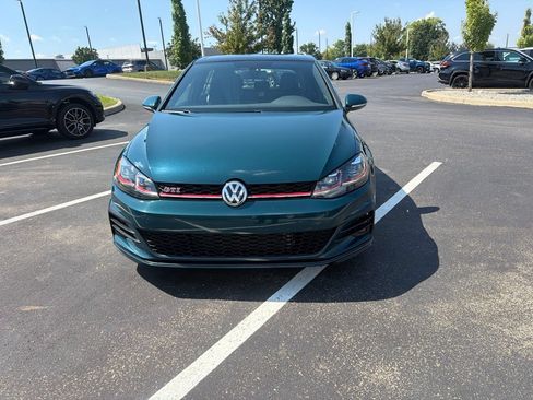 Used 2019 Volkswagen GTI SE FWD image 3