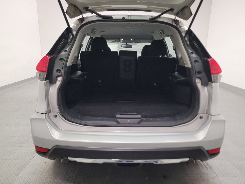Used 2017 Nissan Rogue S AWD/4WD image 29