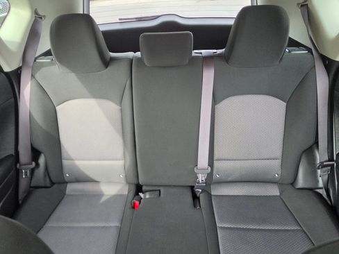 Used 2025 Kia Soul LX w/ LX Technology Package FWD image 25