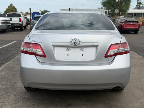Used 2011 Toyota Camry LE FWD image 7