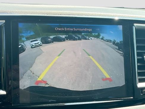 Used 2025 Chrysler Pacifica Select FWD image 13
