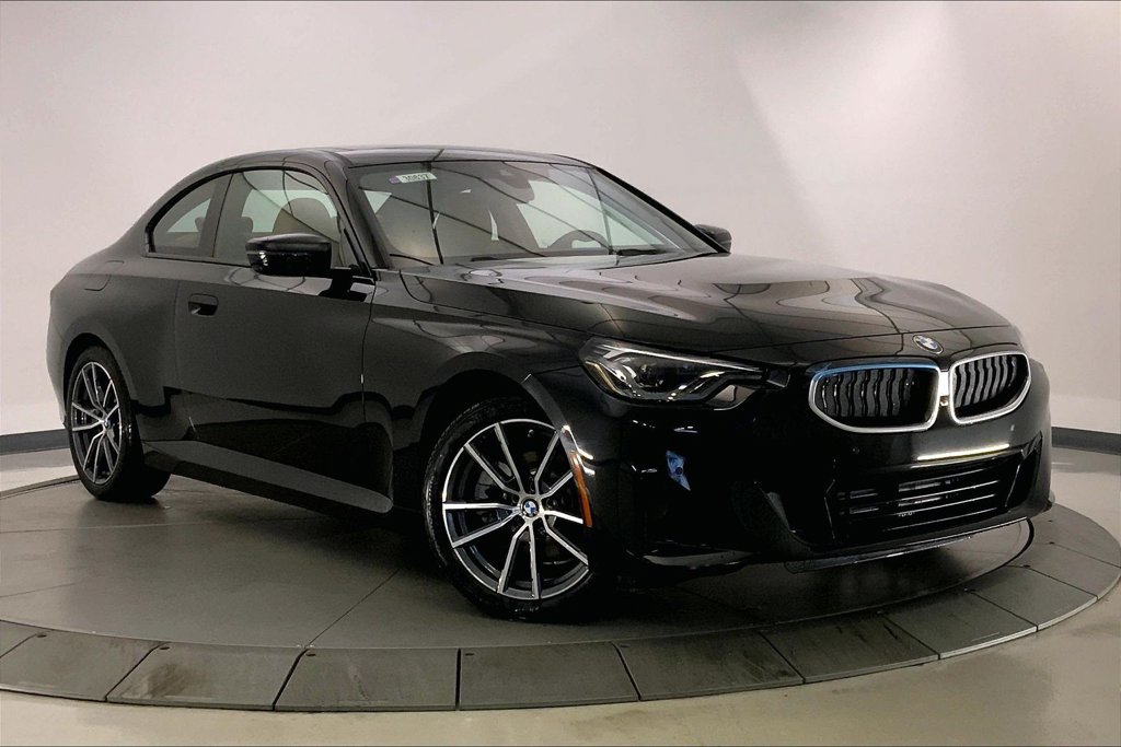Used 2025 BMW 230i xDrive Coupe w/ Premium Package AWD/4WD image 11