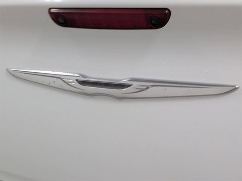 Used 2016 Chrysler 300 Touring w/ Limited Group image 13