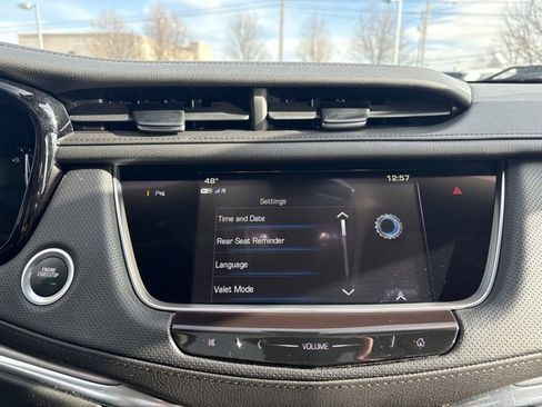 Used 2018 Cadillac XT5 Luxury w/ Driver Awareness Package image 26