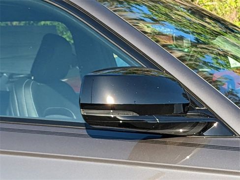 New 2025 Jeep Grand Cherokee L Laredo image 11