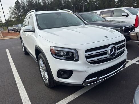 Used 2021 Mercedes-Benz GLB 250 w/ Premium Package image 1