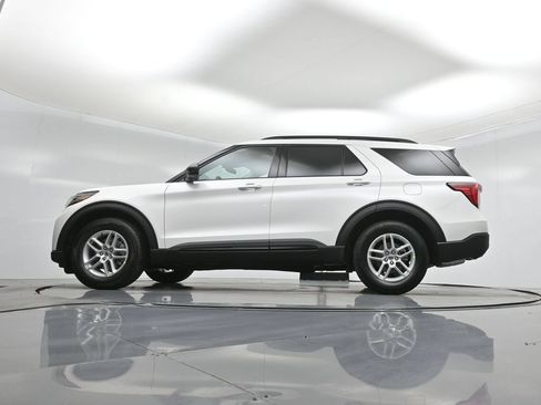 New 2026 Ford Explorer Active RWD image 53