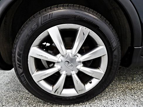 Used 2017 INFINITI QX50 AWD image 21