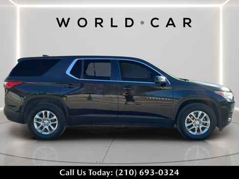 Used 2021 Chevrolet Traverse LS w/ LPO, Cargo Package image 2