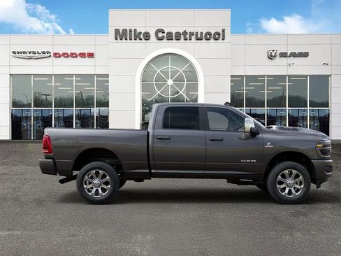 New 2026 RAM 2500 Laramie w/ Sport Appearance Package AWD/4WD image 21