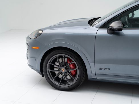 Certified 2026 Porsche Cayenne GTS AWD/4WD image 11
