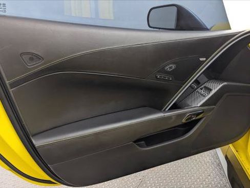 Used 2016 Chevrolet Corvette Z06 w/ 3LZ Preferred Equipment Group RWD image 13