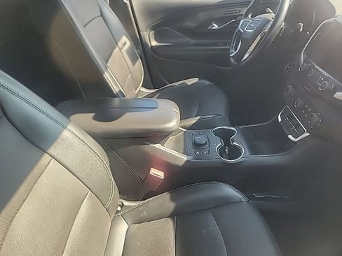 Used 2023 GMC Terrain SLT AWD/4WD image 4