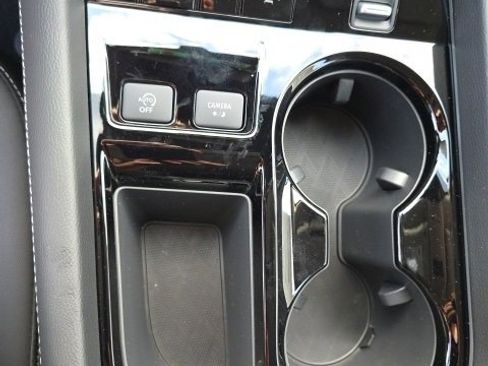 Certified 2025 Nissan Murano SV image 19