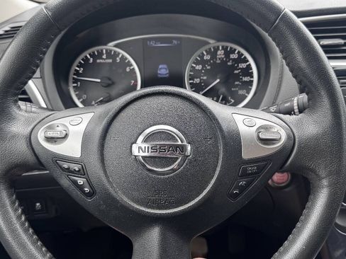 Used 2016 Nissan Sentra SR FWD image 16