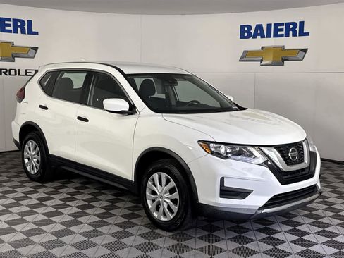 Used 2019 Nissan Rogue S image 7