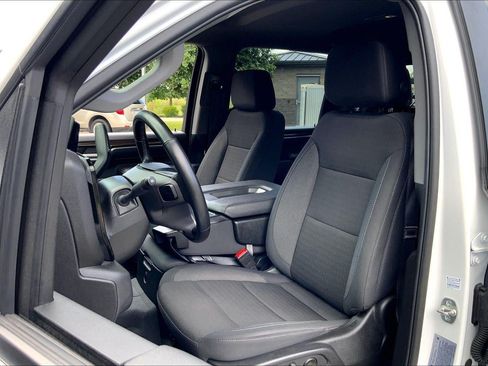 Used 2025 Chevrolet Silverado 2500 LT AWD/4WD image 22
