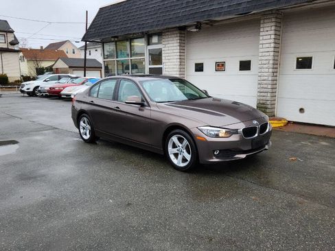 Used 2015 BMW 320i xDrive Sedan image 2