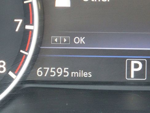 Used 2016 Nissan Maxima SR image 32