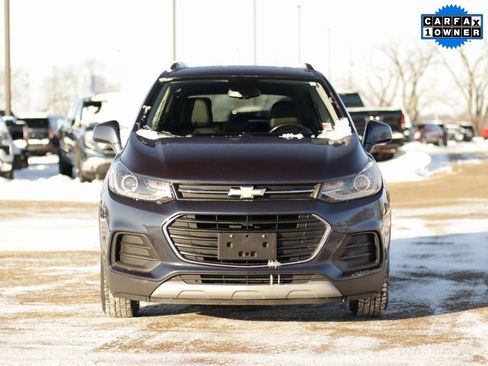Used 2019 Chevrolet Trax LT w/ LT Convenience Package image 2