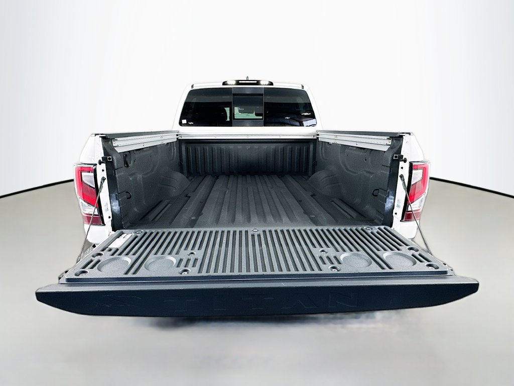 Used 2023 Nissan Titan PRO-4X w/ Pro-4x Convenience Package AWD/4WD image 30