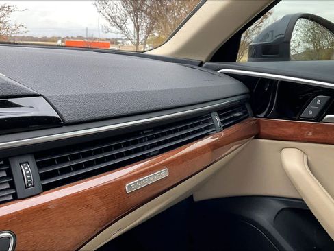 Used 2023 Audi A4 2.0T Premium w/ Convenience Package image 31