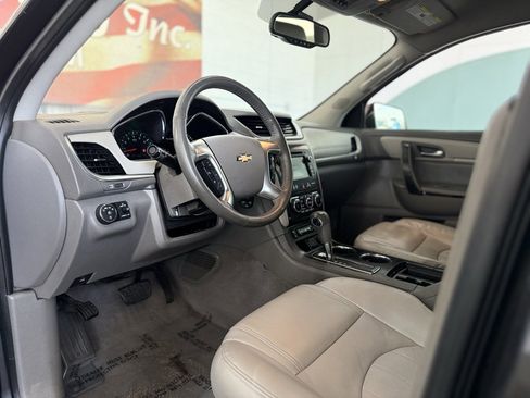 Used 2015 Chevrolet Traverse LTZ image 22