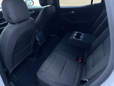 Used 2026 Chevrolet Equinox LT AWD/4WD image 3