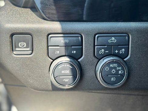 Used 2025 Chevrolet Silverado 1500 RST w/ Convenience Package II AWD/4WD image 20