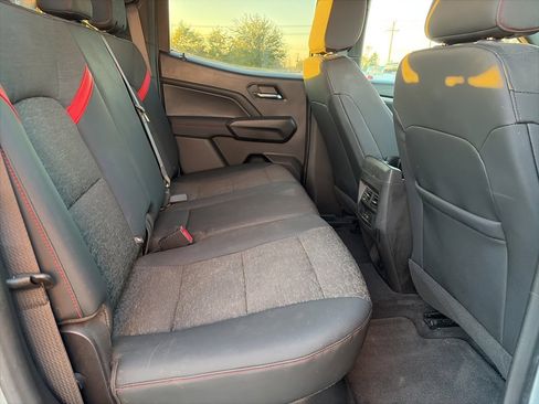 Used 2023 Chevrolet Colorado Z71 w/ Z71 Convenience Package 2 image 11