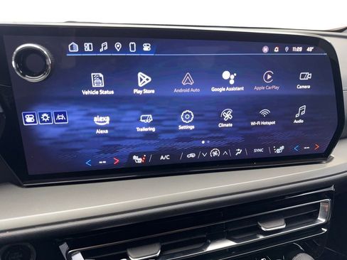 Used 2024 Chevrolet Traverse LT w/ Trailering Package image 67