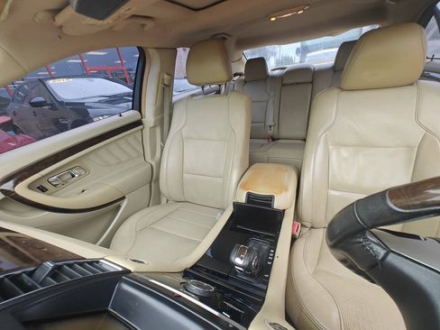 Used 2013 Ford Taurus Limited FWD image 13