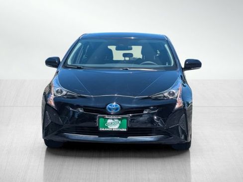 Used 2017 Toyota Prius Two w/ Prius Two Safety Plus Package FWD image 2