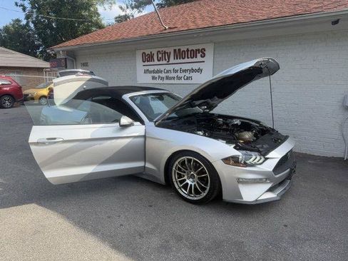 Used 2019 Ford Mustang Premium RWD image 9