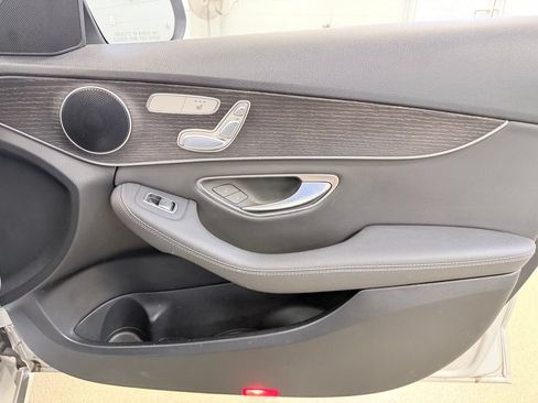 Used 2020 Mercedes-Benz C 300 Sedan image 36