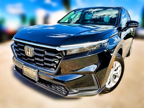 Used 2025 Honda CR-V LX image 2