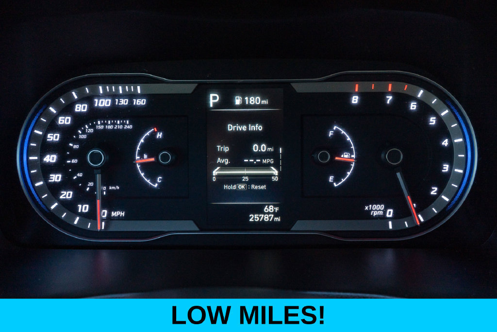 Used 2024 Hyundai Santa Cruz SE FWD image 3