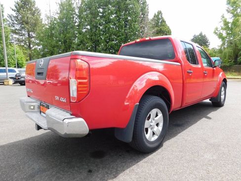 Used 2011 Nissan Frontier SV AWD/4WD image 2