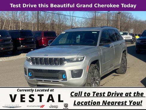 New 2023 Jeep Grand Cherokee Overland image 3