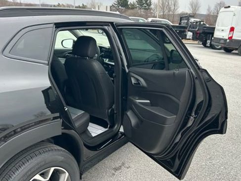 New 2026 Chevrolet Trax LT image 36