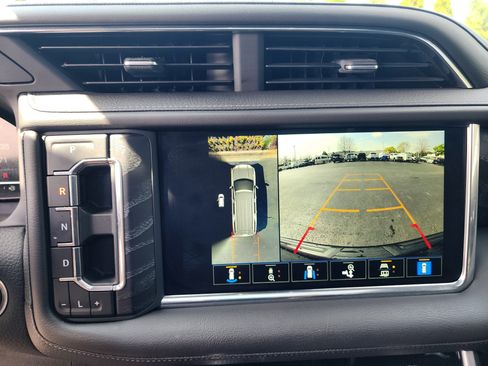 Used 2023 GMC Yukon Denali AWD/4WD image 36
