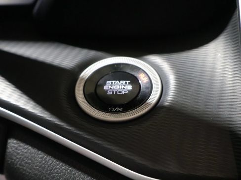 Used 2024 Jeep Grand Cherokee L Altitude AWD/4WD image 27