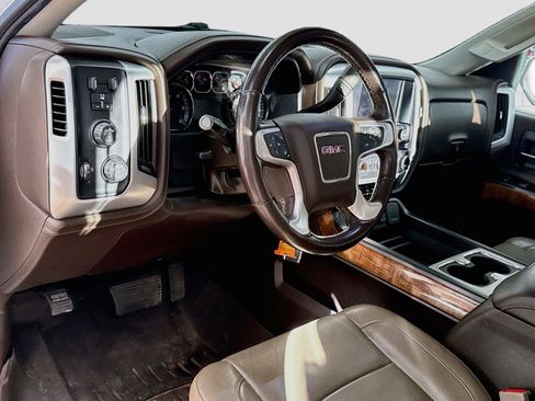 Used 2018 GMC Sierra 1500 SLT AWD/4WD image 7