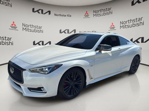 Used 2019 INFINITI Q60 3.0t Luxe w/ Essential Package AWD/4WD image 1