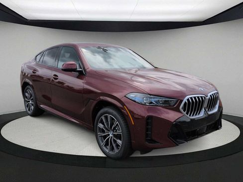 Used 2026 BMW X6 xDrive40i w/ Premium Package AWD/4WD image 2