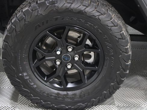 Used 2024 Jeep Wrangler Unlimited AWD/4WD image 30