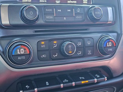 Used 2018 Chevrolet Silverado 1500 LT w/ All Star Edition AWD/4WD image 34