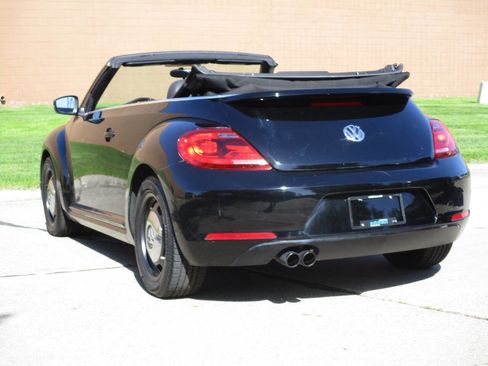 Used 2013 Volkswagen Beetle 2.5 FWD image 8