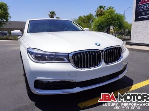 Used 2018 BMW 750i RWD image 72