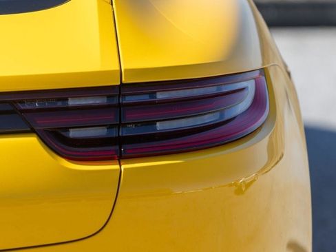 Used 2018 Porsche Panamera 4S image 37